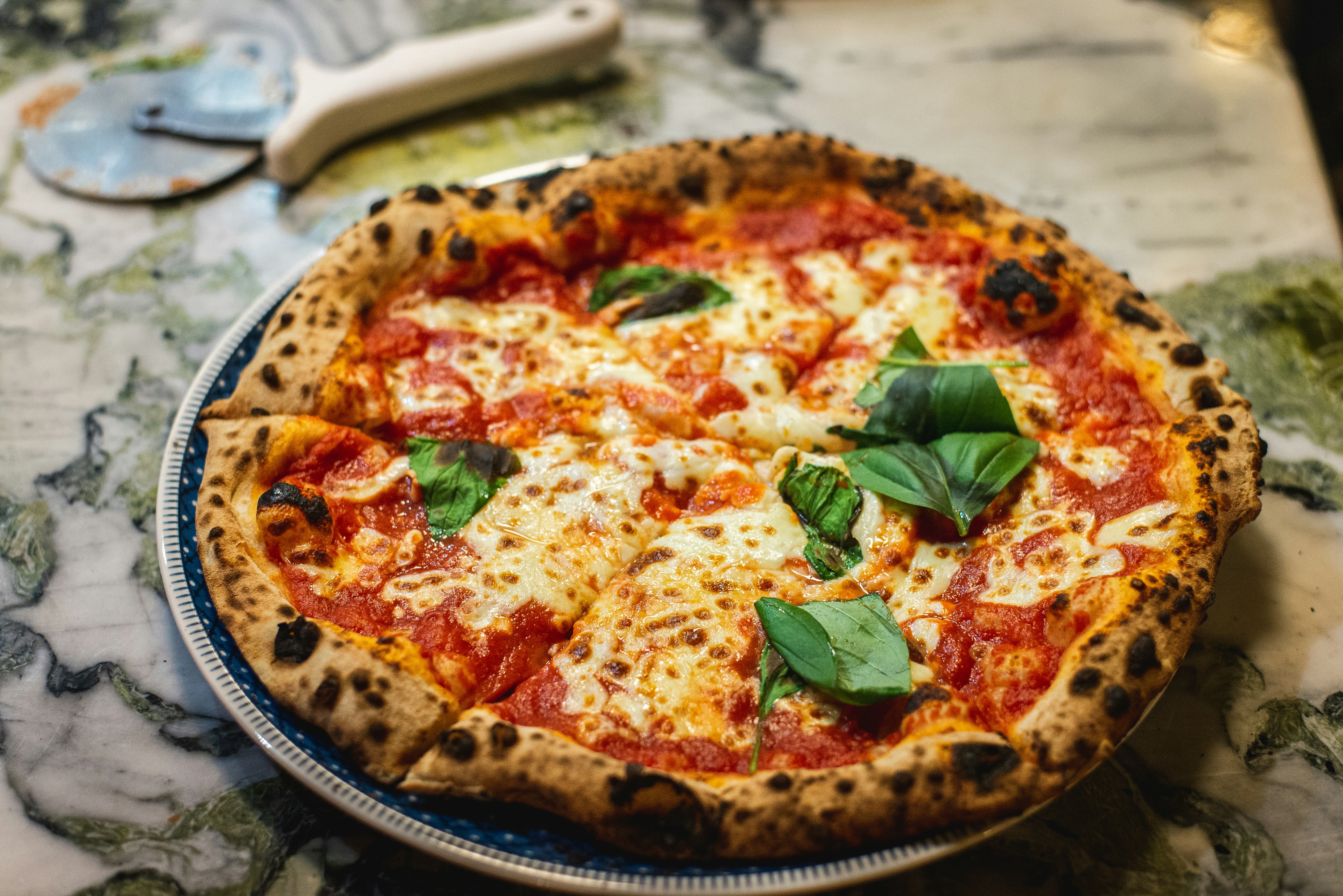 Follow me on Instagram for true Italian recipes --> @aurel__lens

I'm the 1st defender of the true Neapolitan Pizza ! Go use this photo and spread the good word 
